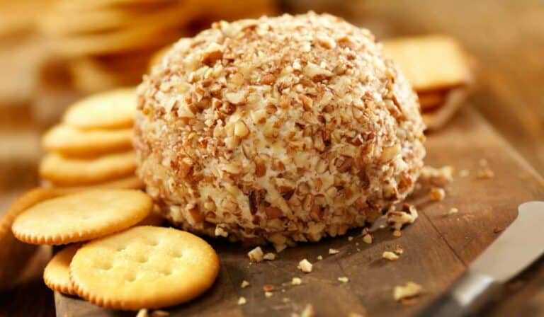 Pineapple Pecan Cheese Ball